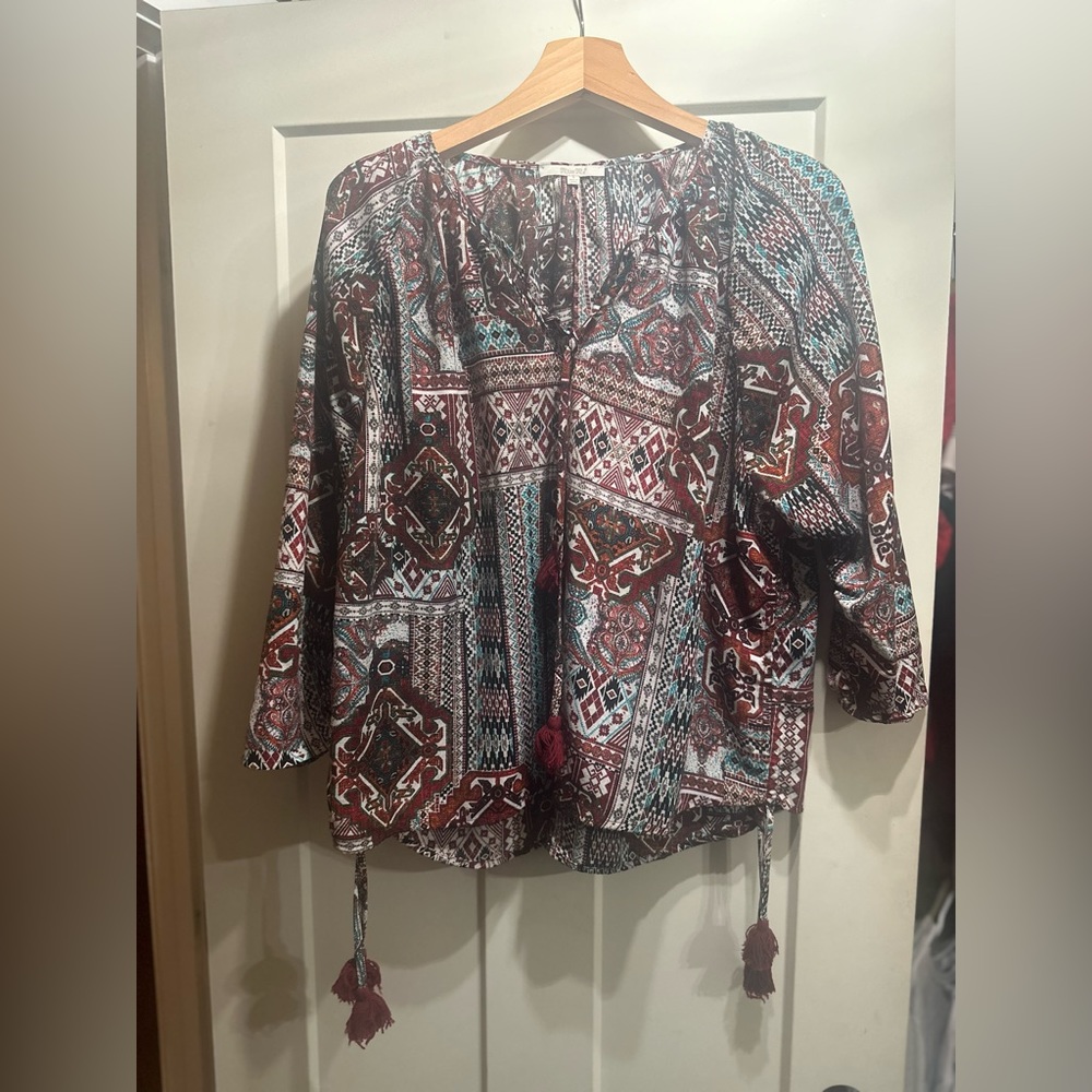 Miss me, small BoHo blouse3/4 sleeve blue burgundy very soft, tassel detail